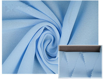 100% poliester Miękka jasnoniebieska tkanina z szyfonu oddychająca na letnią sukienkę / spodnie